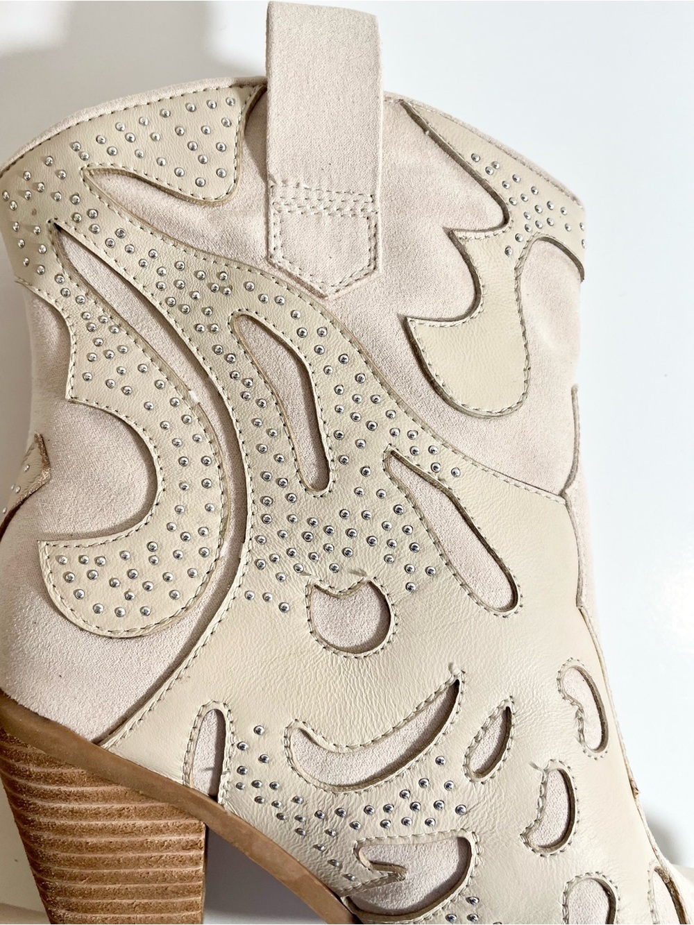 CARLOS SANTANA Cream Western Ankle Boots with Stud Detail - Picture 8 of 15